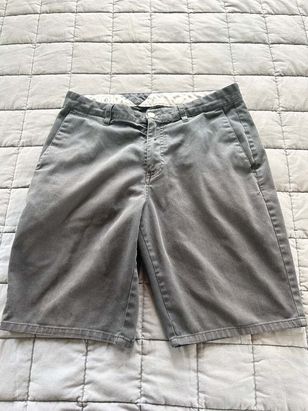 Volcom Men's Size 31 Black Chino Casual Shorts